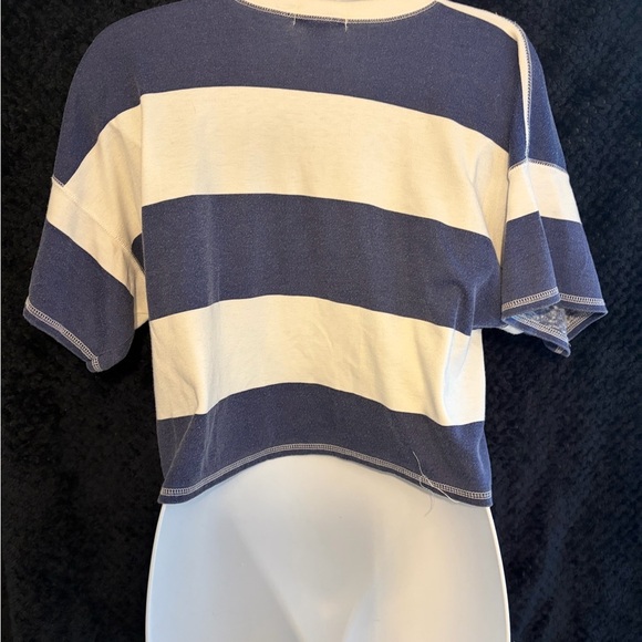 Vintage Boxy Blue and White Striped Shirt - Picture 3 of 7